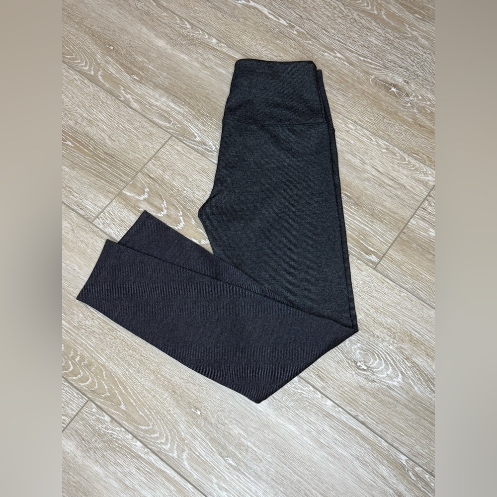 NWOT Lysse New York Charcoal Gray High-Waisted Leggings - Picture 4 of 4
